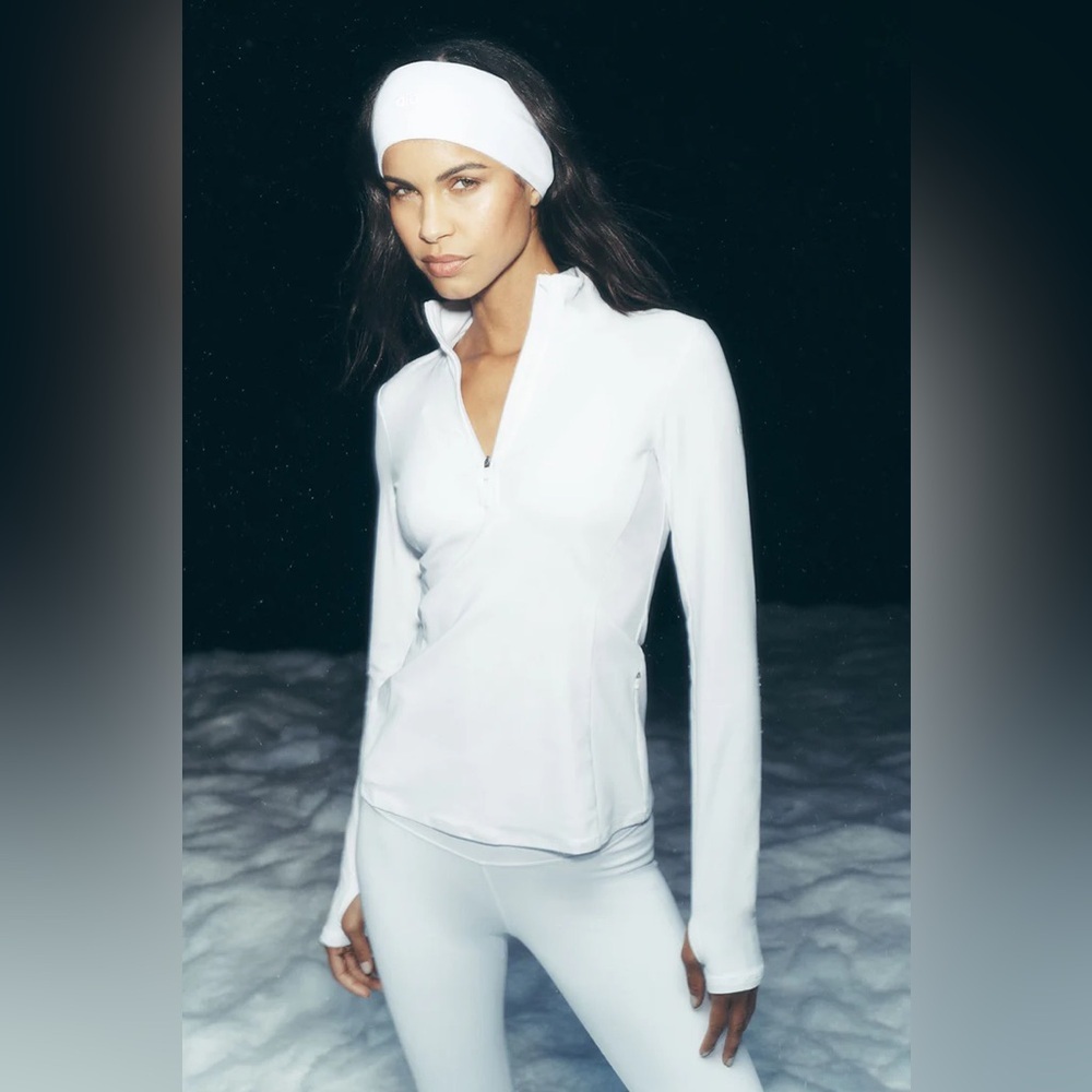 ALO YOGA | ✨NEW✨ Alosoft 1/2 Zip Rapid Pullover in White